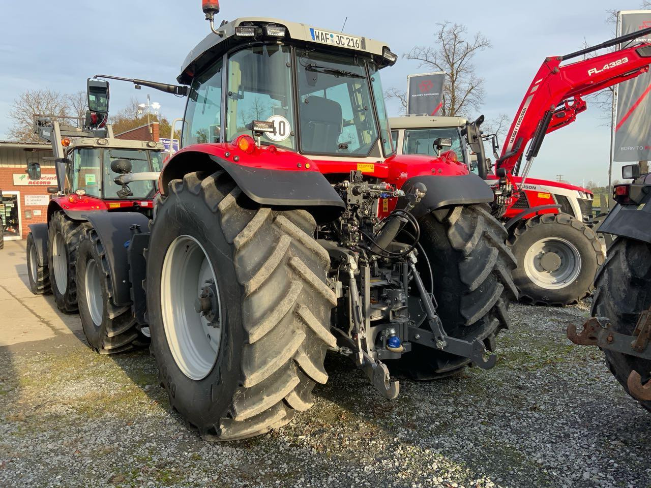 Massey Ferguson MF 7S.210 DYNA-VT - Traktor: das Bild 3 Massey Ferguson MF 7S.210 DYNA-VT - Traktor: das Bild 3