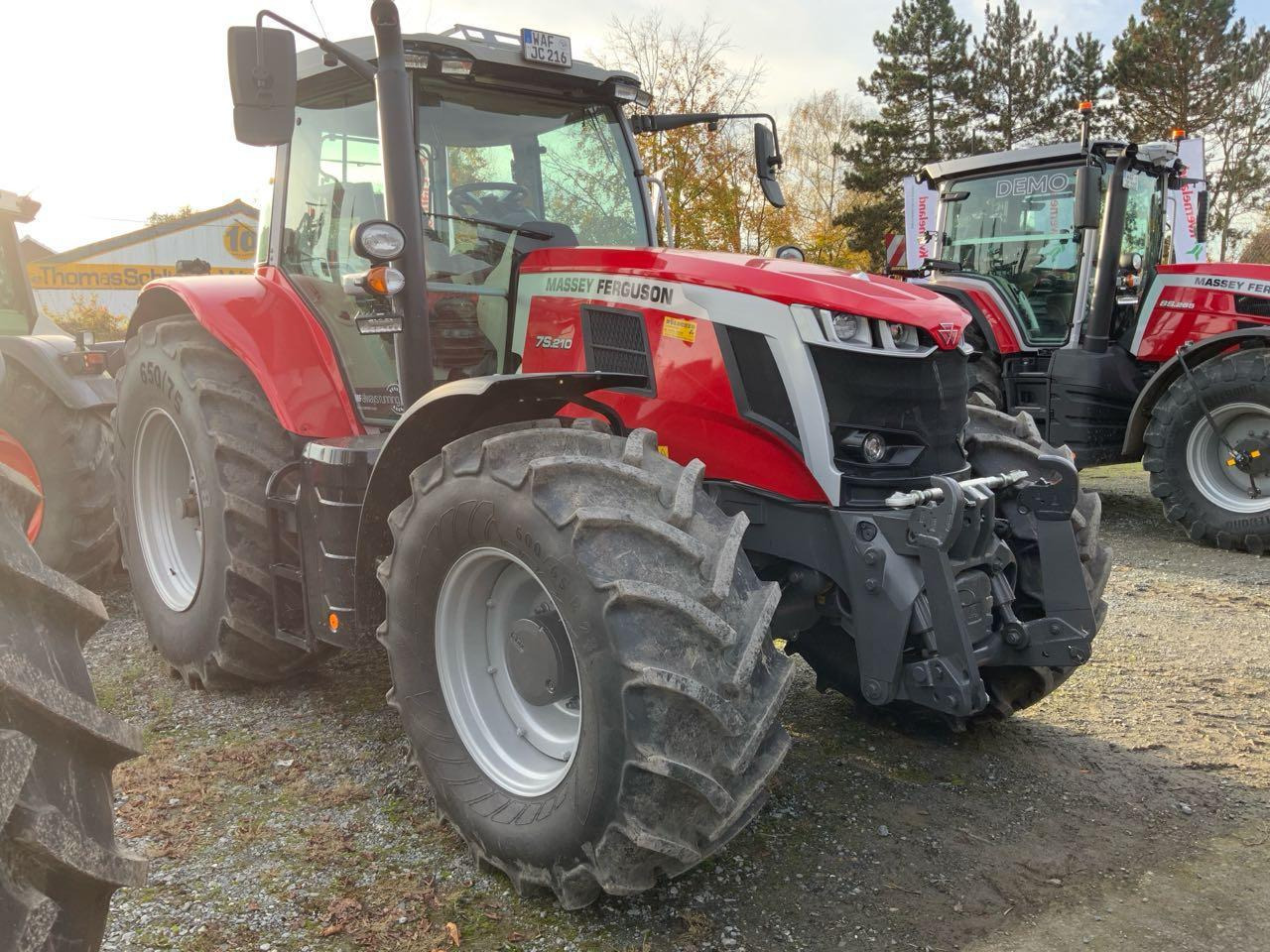Massey Ferguson MF 7S.210 DYNA-VT - Traktor: das Bild 1 Massey Ferguson MF 7S.210 DYNA-VT - Traktor: das Bild 1
