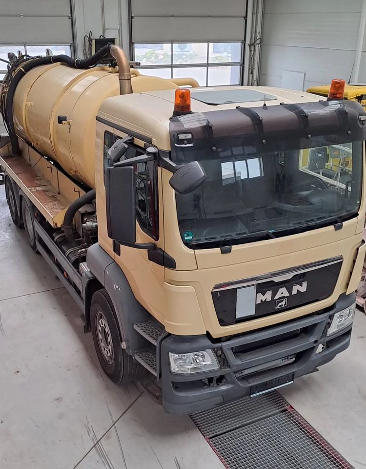 MAN MAN TGS 26.360/6X2/POJAZD KOMUNALNY Z WYWROTEM - Andere Technik: das Bild 2 MAN MAN TGS 26.360/6X2/POJAZD KOMUNALNY Z WYWROTEM - Andere Technik: das Bild 2