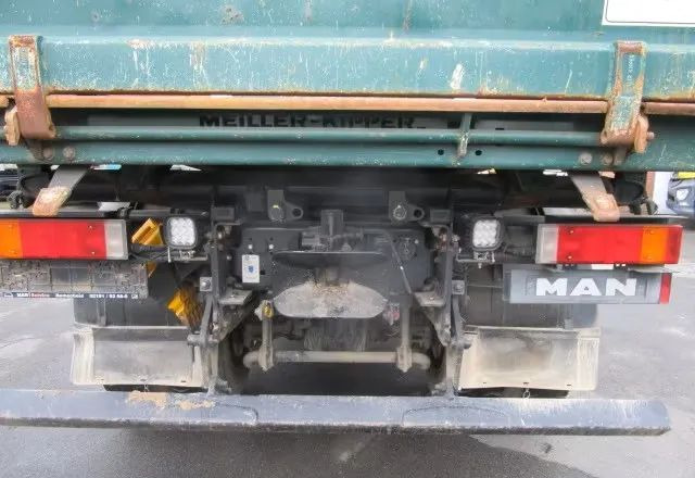 MAN TGS 18.360 4x4 BB – Meiller 3-stronna wywrotka | Euro 5 | 216 tys. km - Kipper: das Bild 5 MAN TGS 18.360 4x4 BB – Meiller 3-stronna wywrotka | Euro 5 | 216 tys. km - Kipper: das Bild 5