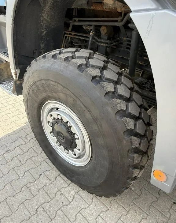 Mercedes-Benz Actros 4141AK 8x8 | Wywrotka Meiller | TELLIGENT z sprzęgłem system stabilizacji jazdy | Euro 5 - Kipper: das Bild 3 Mercedes-Benz Actros 4141AK 8x8 | Wywrotka Meiller | TELLIGENT z sprzęgłem system stabilizacji jazdy | Euro 5 - Kipper: das Bild 3