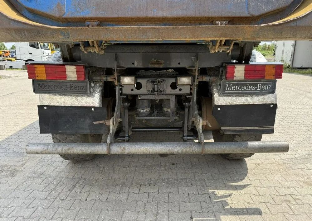 Mercedes-Benz Actros 4141AK 8x8 | Wywrotka Meiller | TELLIGENT z sprzęgłem system stabilizacji jazdy | Euro 5 - Kipper: das Bild 4 Mercedes-Benz Actros 4141AK 8x8 | Wywrotka Meiller | TELLIGENT z sprzęgłem system stabilizacji jazdy | Euro 5 - Kipper: das Bild 4
