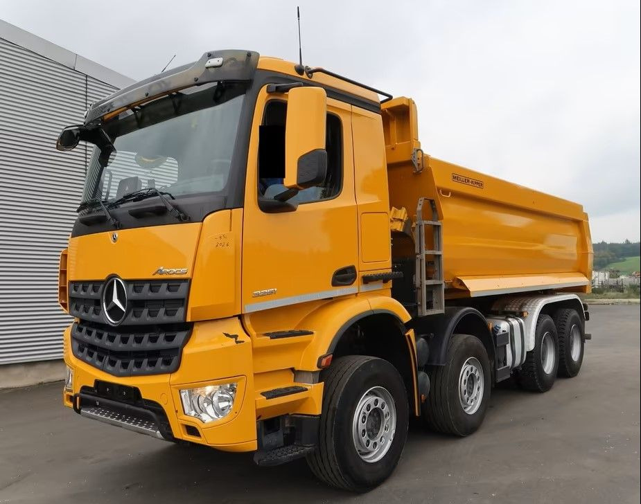 Mercedes-Benz Arocs 3251 8x4 | 510 KM | Euro 6d | Navi | Wywrotka Trójstronna | 215 600 km !! - Kipper: das Bild 1 Mercedes-Benz Arocs 3251 8x4 | 510 KM | Euro 6d | Navi | Wywrotka Trójstronna | 215 600 km !! - Kipper: das Bild 1