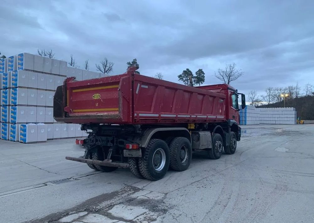 Mercedes-Benz Arocs 4146 8x4 | Wywrotka Trójstronna | 460 KM | Euro 6 | Retarder | - Kipper: das Bild 2 Mercedes-Benz Arocs 4146 8x4 | Wywrotka Trójstronna | 460 KM | Euro 6 | Retarder | - Kipper: das Bild 2