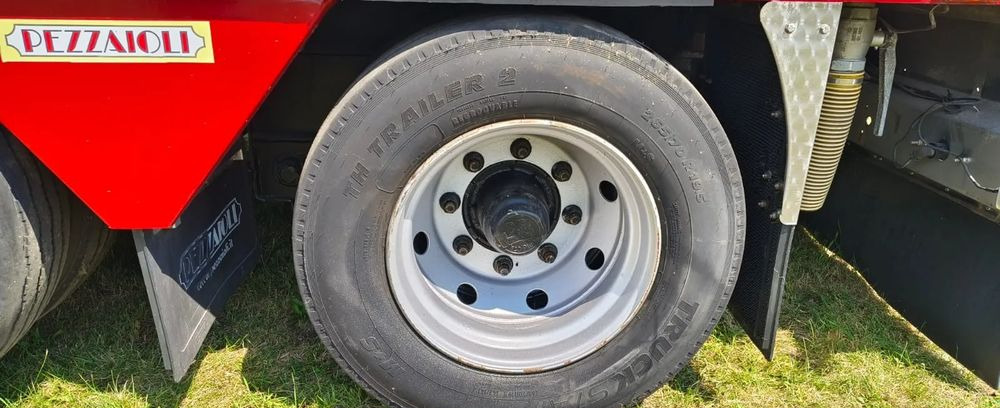 Tiertransporter Anhänger Pezzaioli RBA 32/TRZYOSIOWA PRZYCZEPA-2XBYDŁO,3X TRZODA/HYDRAULICZNIE PODNOSZONY DACH I PODŁOGI / OŚ ŚRODKOWA PODNOSZONA: das Bild 20