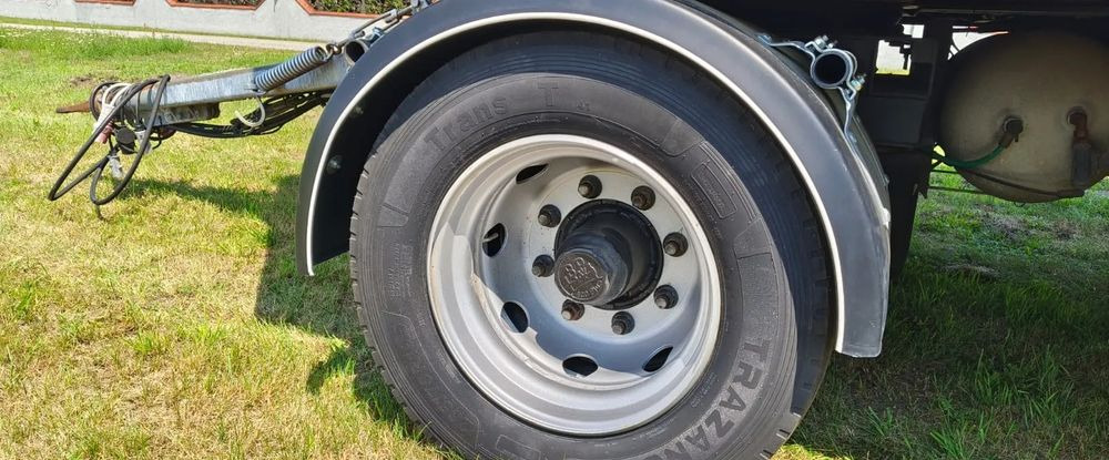 Tiertransporter Anhänger Pezzaioli RBA 32/TRZYOSIOWA PRZYCZEPA-2XBYDŁO,3X TRZODA/HYDRAULICZNIE PODNOSZONY DACH I PODŁOGI / OŚ ŚRODKOWA PODNOSZONA: das Bild 21