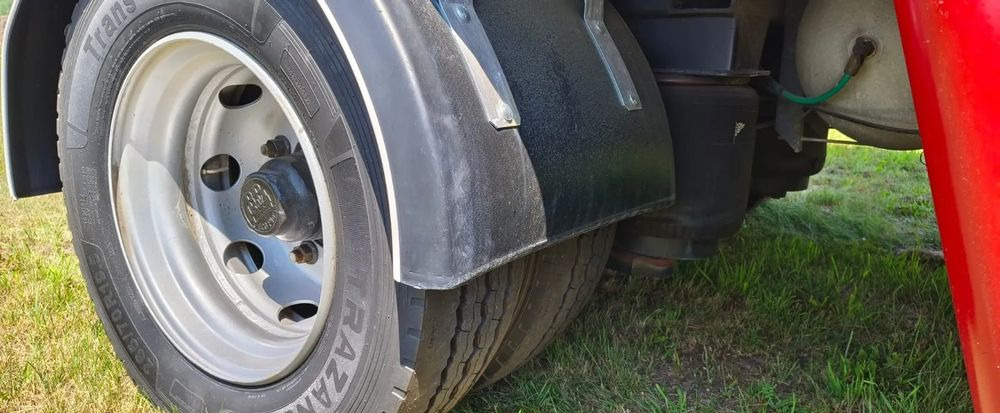 Tiertransporter Anhänger Pezzaioli RBA 32/TRZYOSIOWA PRZYCZEPA-2XBYDŁO,3X TRZODA/HYDRAULICZNIE PODNOSZONY DACH I PODŁOGI / OŚ ŚRODKOWA PODNOSZONA: das Bild 22