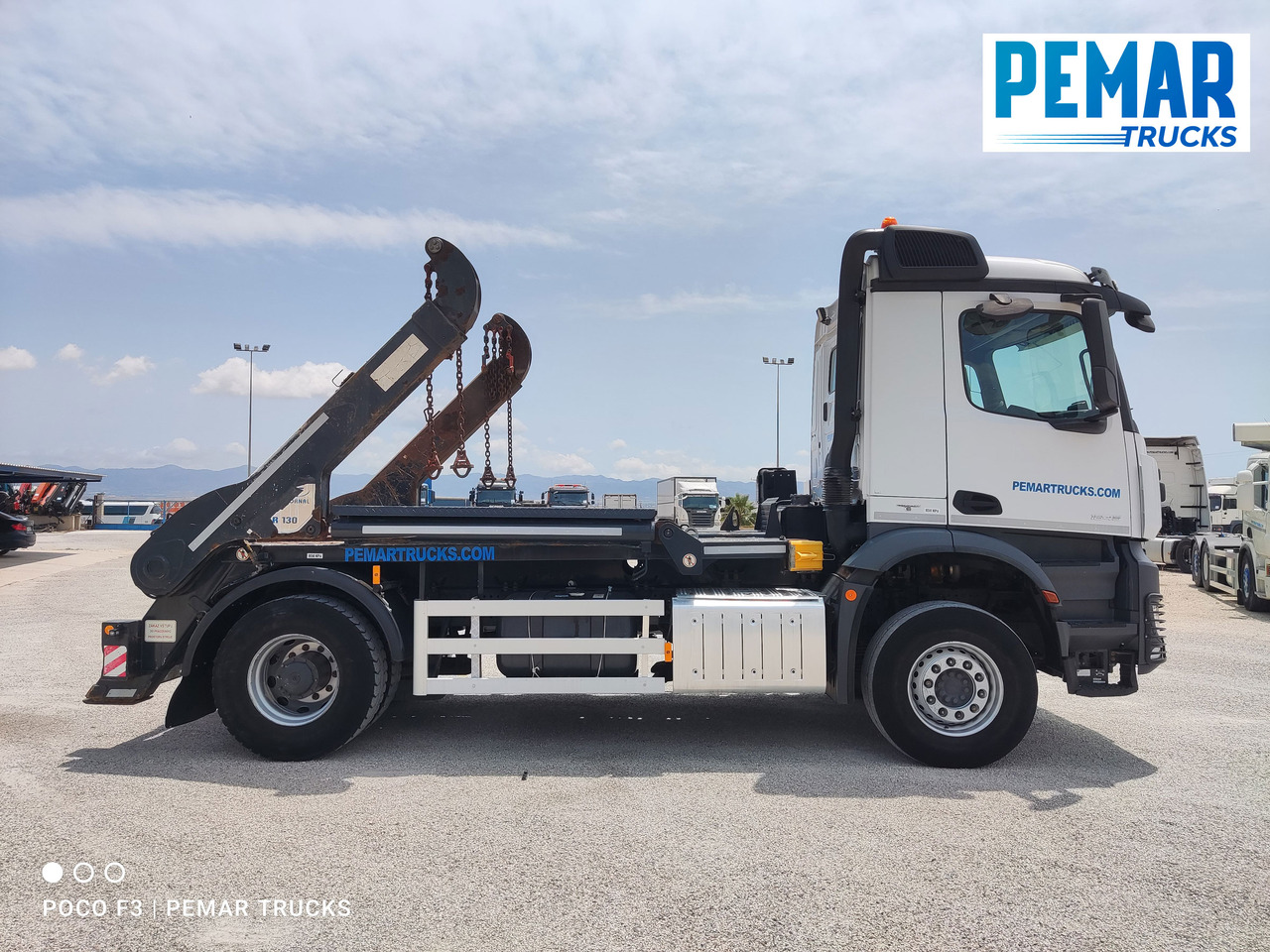 MERCEDES-BENZ AROCS 1845 PORTACONTENEDOR CADENA - Absetzkipper: das Bild 5 MERCEDES-BENZ AROCS 1845 PORTACONTENEDOR CADENA - Absetzkipper: das Bild 5