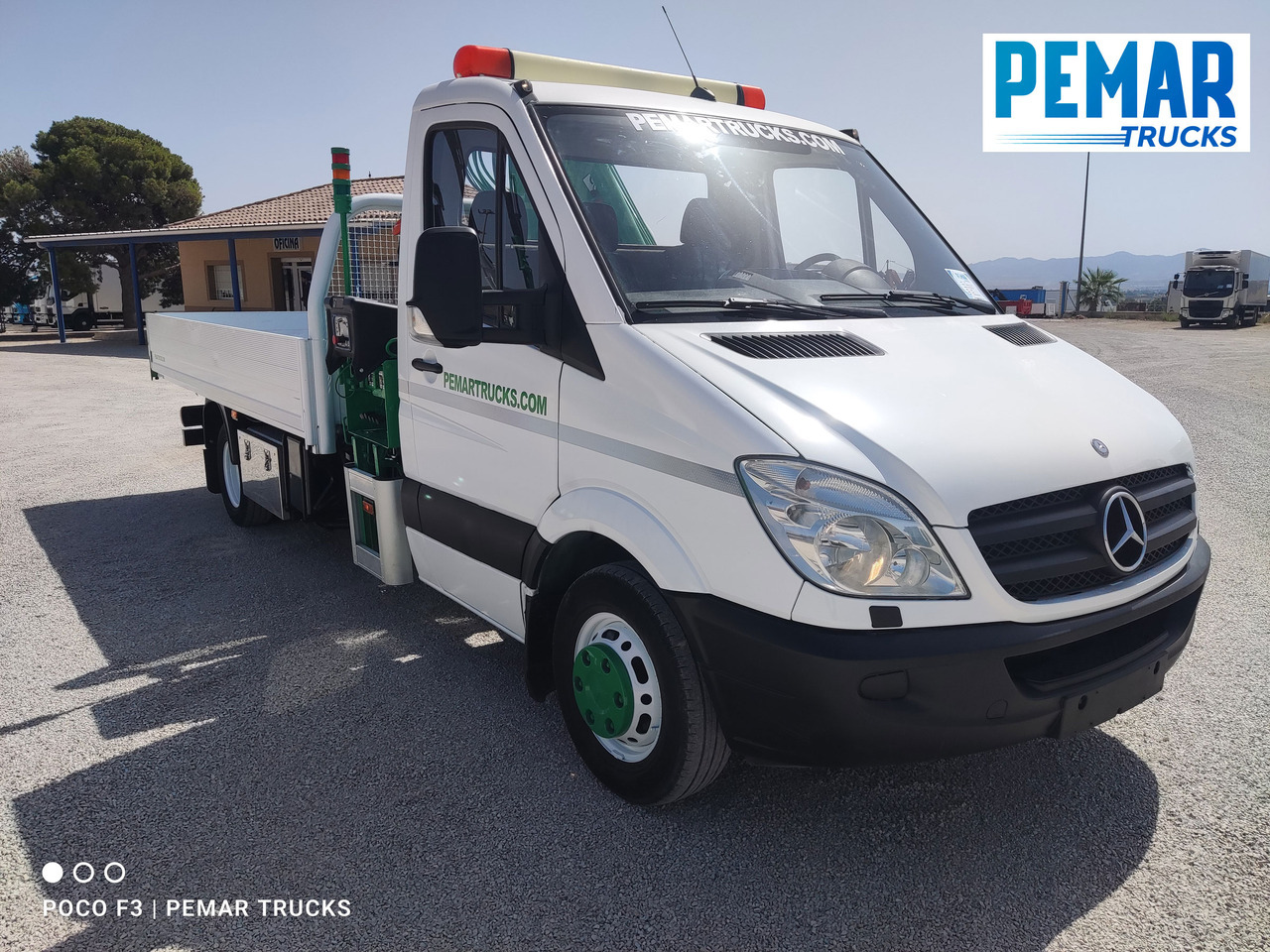 MERCEDES-BENZ SPRINTER 515 CDI GRUA CAJA FIJA 150 CV - Pritsche LKW, Autokran: das Bild 3 MERCEDES-BENZ SPRINTER 515 CDI GRUA CAJA FIJA 150 CV - Pritsche LKW, Autokran: das Bild 3