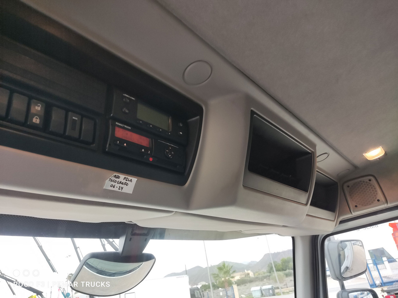 RENAULT MIDLUM D16 240 EURO 6 – Leasing RENAULT MIDLUM D16 240 EURO 6: das Bild 19