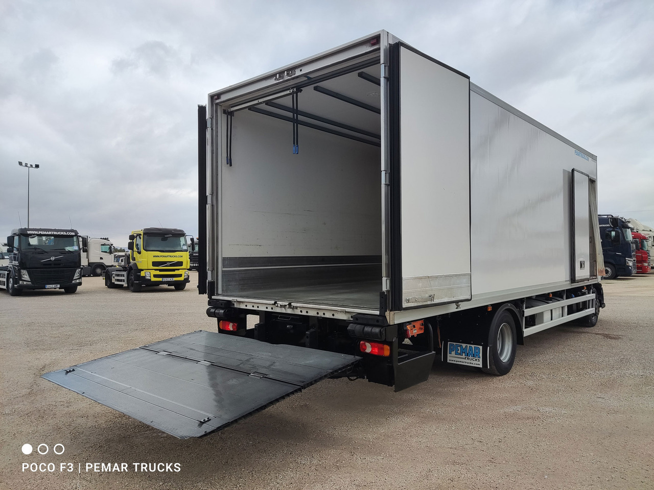 RENAULT MIDLUM D16 240 EURO 6 – Leasing RENAULT MIDLUM D16 240 EURO 6: das Bild 12