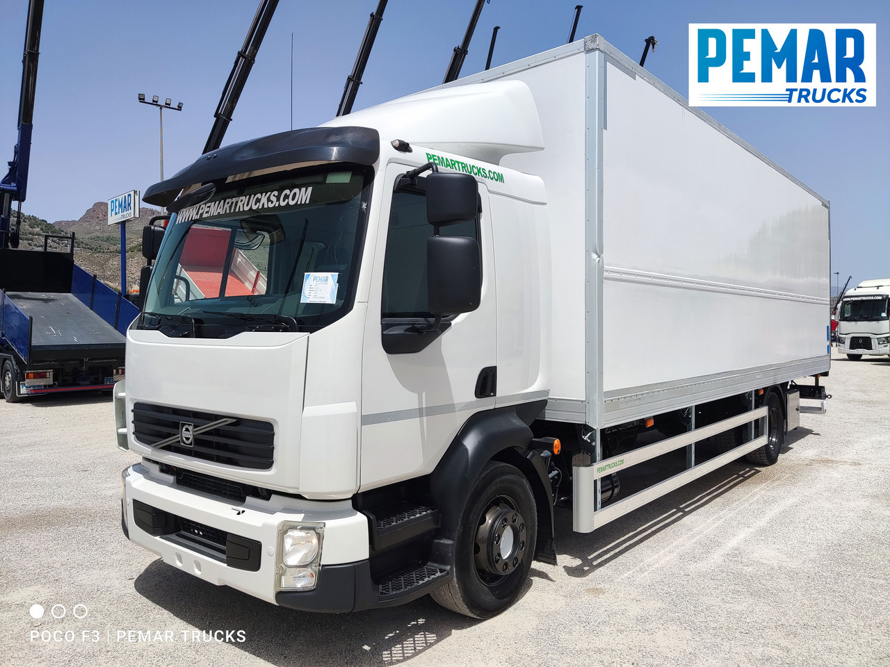 VOLVO FL 240 FURGON CERRADO 16T EURO 5 - Koffer LKW: das Bild 1 VOLVO FL 240 FURGON CERRADO 16T EURO 5 - Koffer LKW: das Bild 1