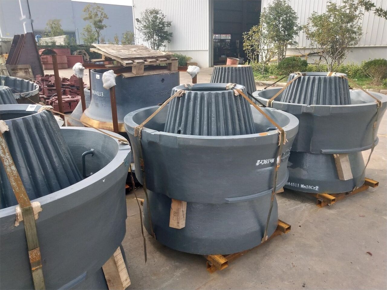 BOWL/CONCAVE/MANTLE/SPARE PARTS KINGLINK for Sandvik crushing plant - Ersatzteile: das Bild 3 BOWL/CONCAVE/MANTLE/SPARE PARTS KINGLINK for Sandvik crushing plant - Ersatzteile: das Bild 3