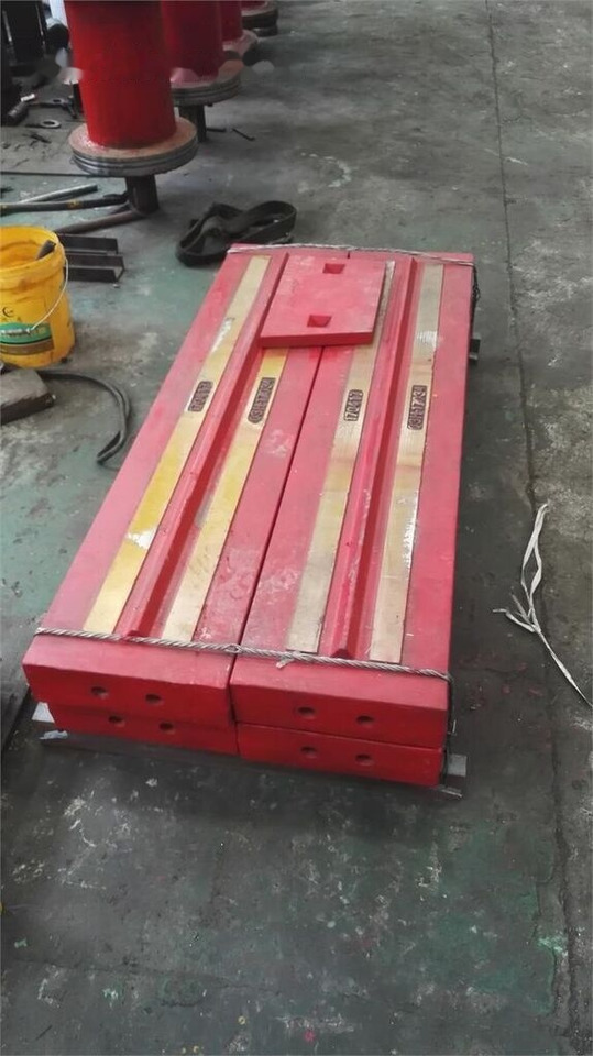 Kinglink Blow Bar NP1315 for Metso NP1315 crusher - Ersatzteile für Brecher: das Bild 1 Kinglink Blow Bar NP1315 for Metso NP1315 crusher - Ersatzteile für Brecher: das Bild 1
