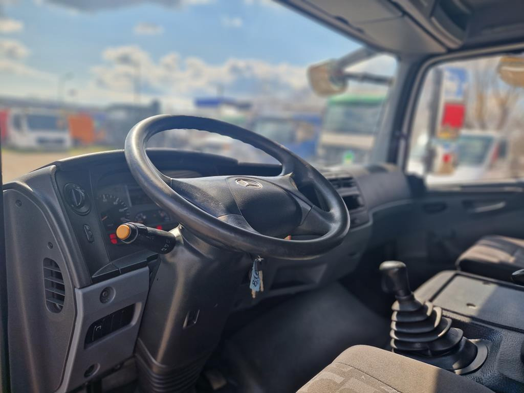 MERCEDES-BENZ ATEGO 816 - Plane LKW: das Bild 3 MERCEDES-BENZ ATEGO 816 - Plane LKW: das Bild 3