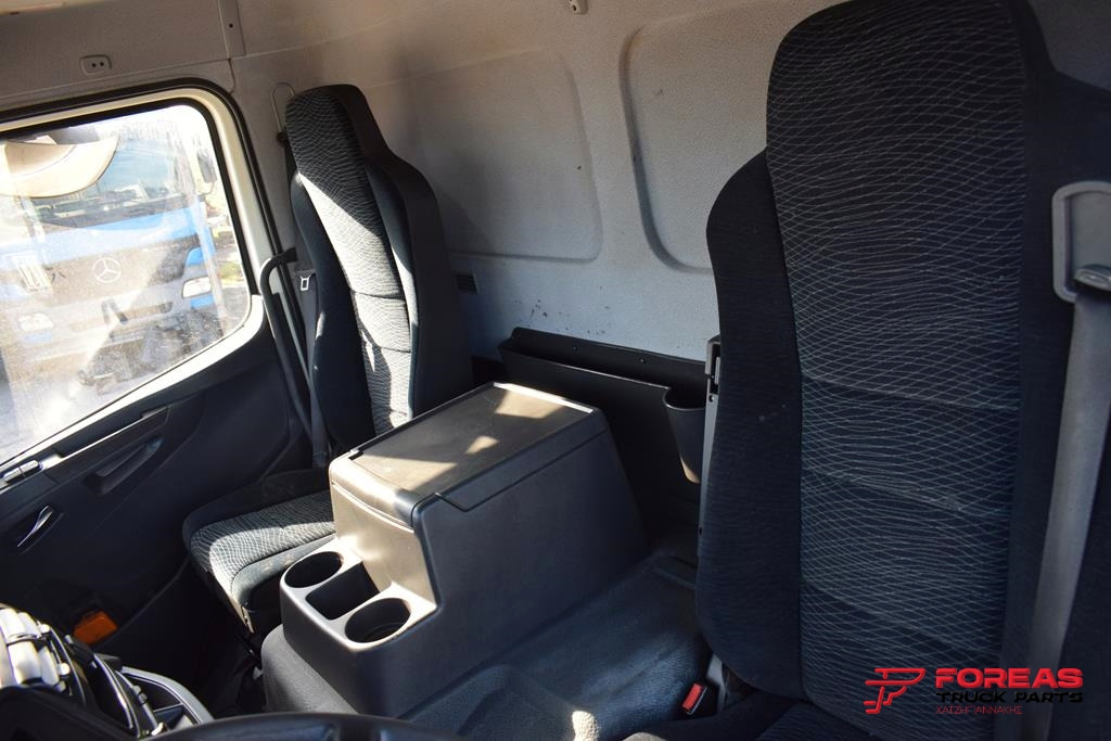 Fahrgestell LKW MERCEDES-BENZ ATEGO 921 – FLATBED: das Bild 26