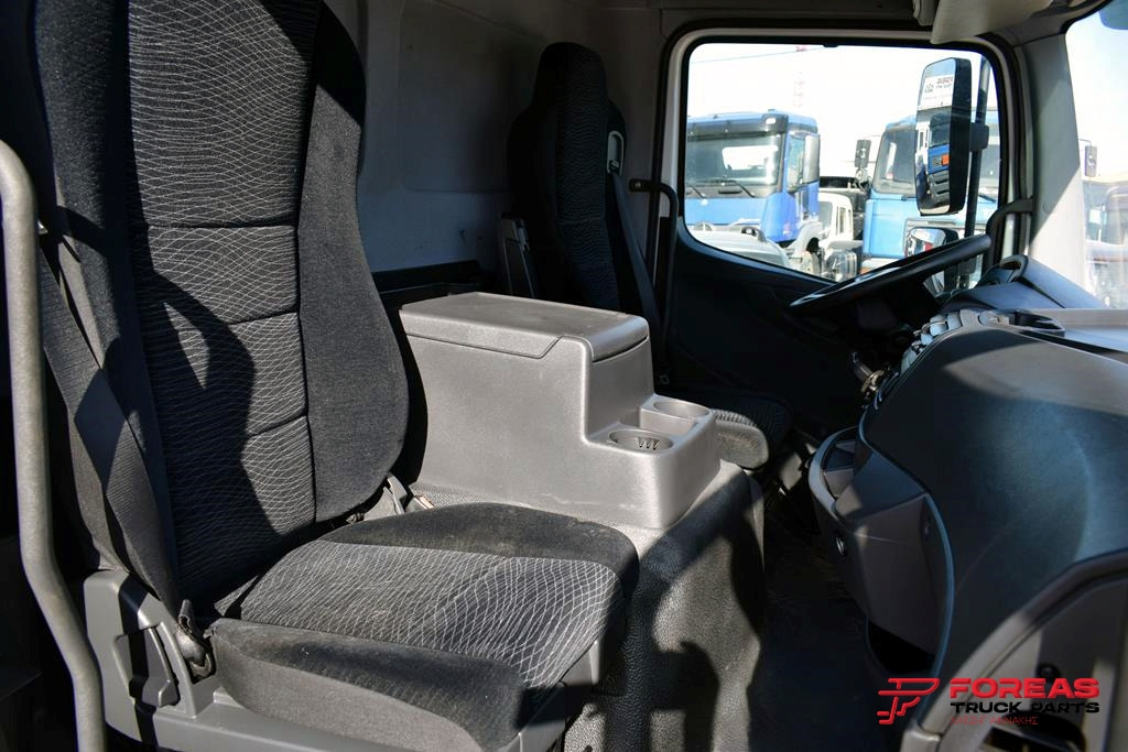 Fahrgestell LKW MERCEDES-BENZ ATEGO 921 – FLATBED: das Bild 28