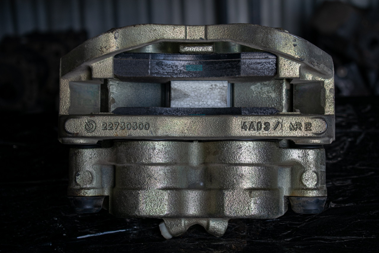 MERCEDES-BENZ SPRINTER 616 CDI DUAL PISTON - DRIVER - Bremssattel für LKW: das Bild 3 MERCEDES-BENZ SPRINTER 616 CDI DUAL PISTON - DRIVER - Bremssattel für LKW: das Bild 3