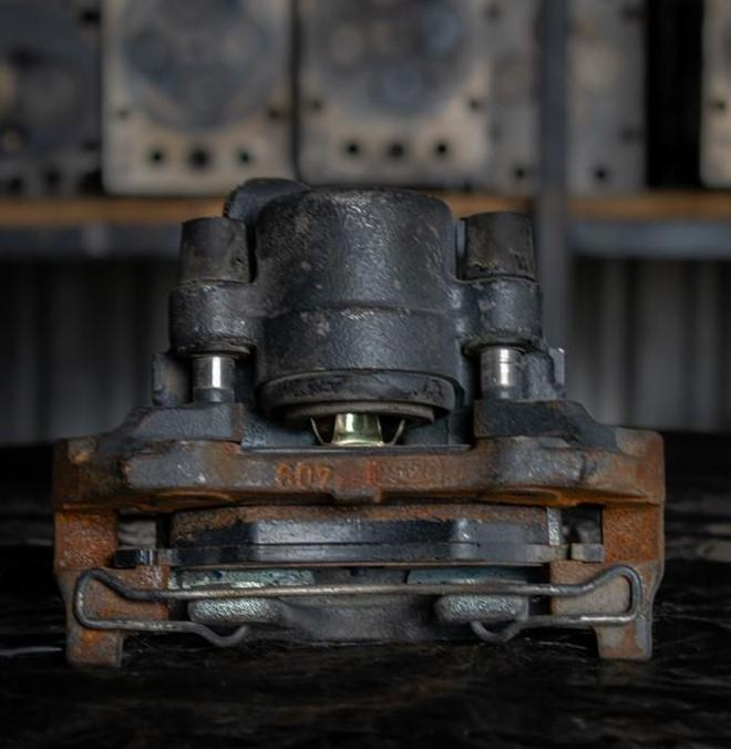 MERCEDES-BENZ SPRINTER OM601 - DIFFERENTIAL - PASSENGER - Bremssattel für LKW: das Bild 2 MERCEDES-BENZ SPRINTER OM601 - DIFFERENTIAL - PASSENGER - Bremssattel für LKW: das Bild 2