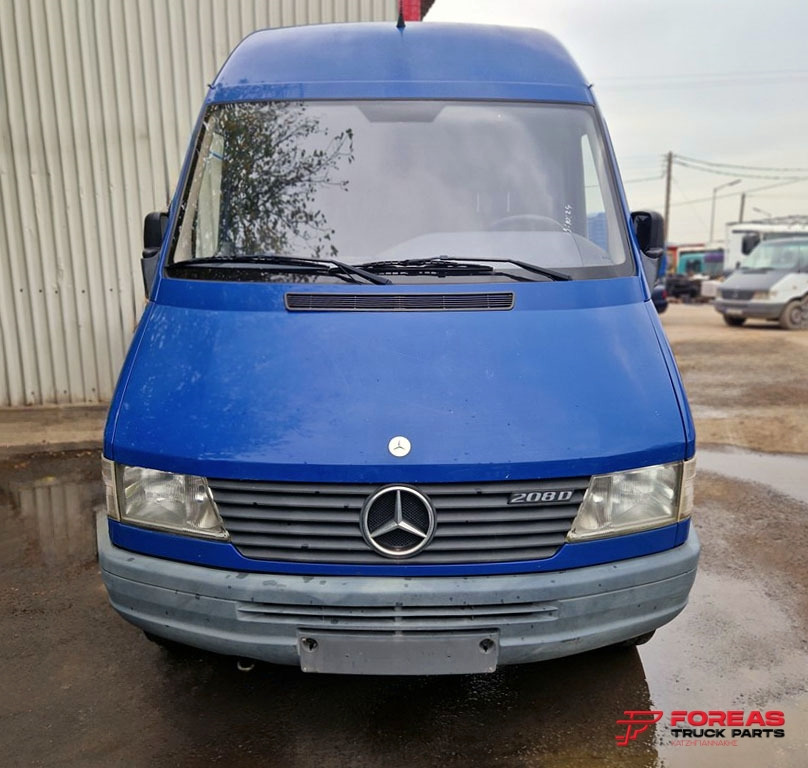 MERCEDES SPRINTER OM601 - Fahrerhaus für Transporter: das Bild 2 MERCEDES SPRINTER OM601 - Fahrerhaus für Transporter: das Bild 2