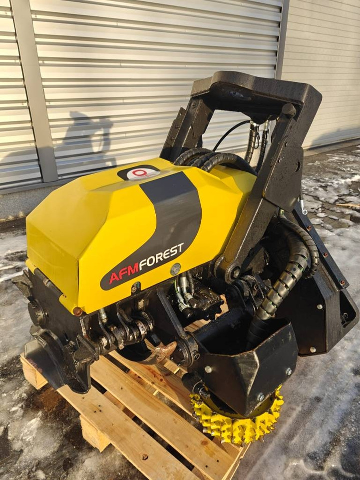 AFM 50 - Fällgreifer: das Bild 1 AFM 50 - Fällgreifer: das Bild 1