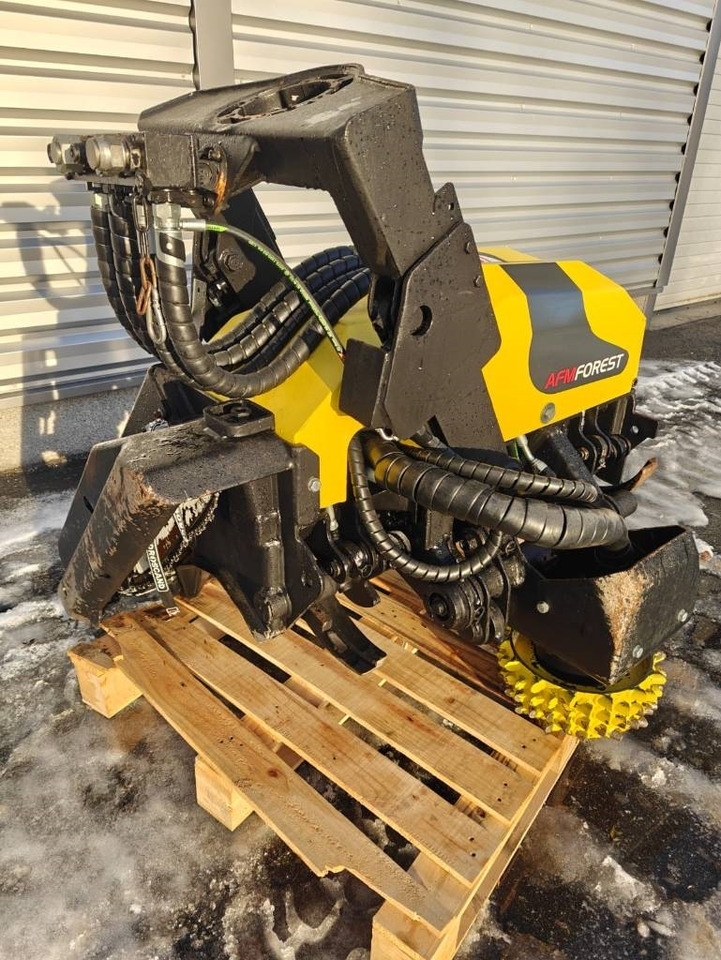 AFM 50 - Fällgreifer: das Bild 5 AFM 50 - Fällgreifer: das Bild 5