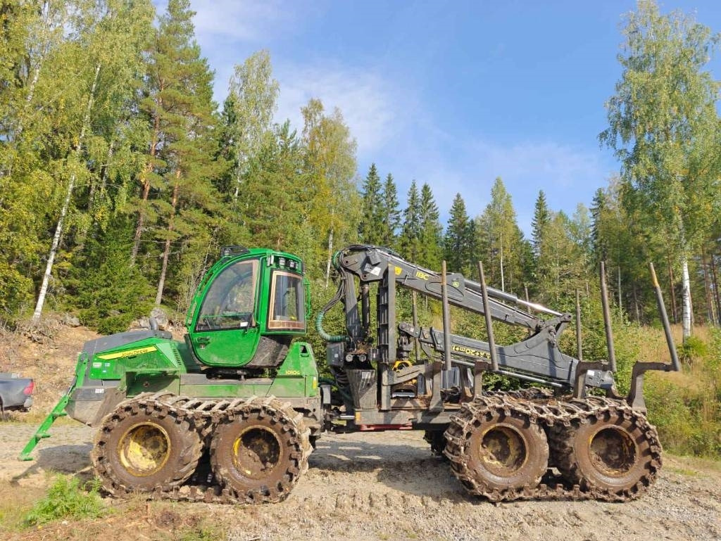 John Deere 1010 G - Forwarder: das Bild 2 John Deere 1010 G - Forwarder: das Bild 2