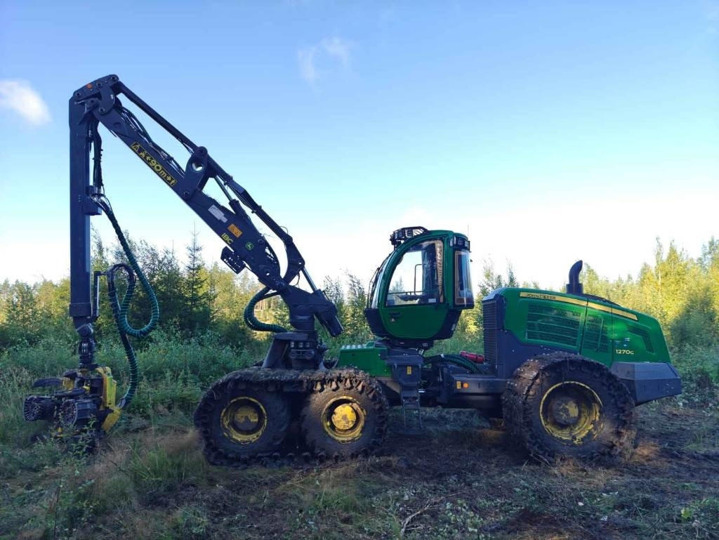 John Deere 1270 G - Harvester: das Bild 2 John Deere 1270 G - Harvester: das Bild 2
