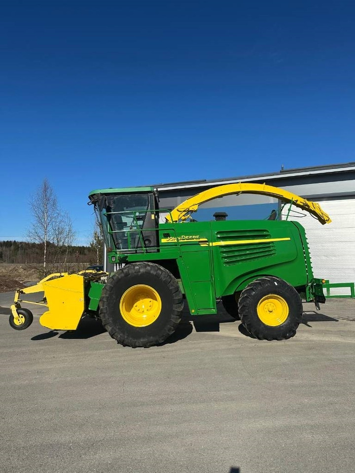 John Deere 7200 - Feldhäcksler: das Bild 2 John Deere 7200 - Feldhäcksler: das Bild 2