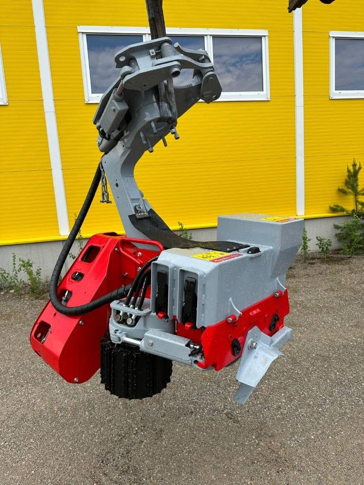 Log Max 4000 - Fällgreifer: das Bild 2 Log Max 4000 - Fällgreifer: das Bild 2