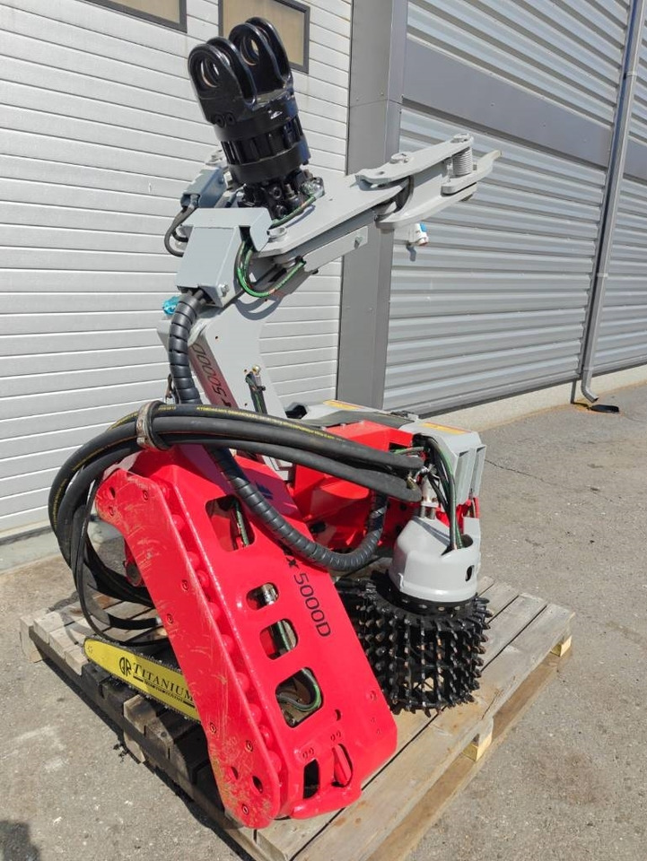 Log Max 5000 D - Fällgreifer: das Bild 3 Log Max 5000 D - Fällgreifer: das Bild 3