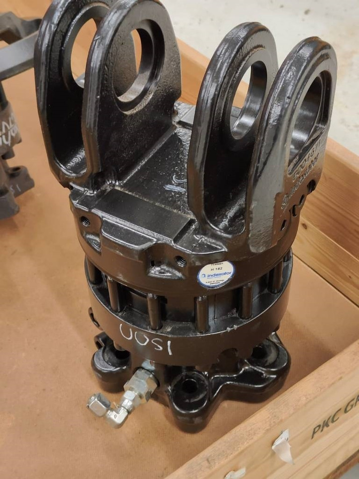 Spare parts Valve blocks, hydraulic motors, cylind - Hydraulik für Forstmaschine: das Bild 1 Spare parts Valve blocks, hydraulic motors, cylind - Hydraulik für Forstmaschine: das Bild 1