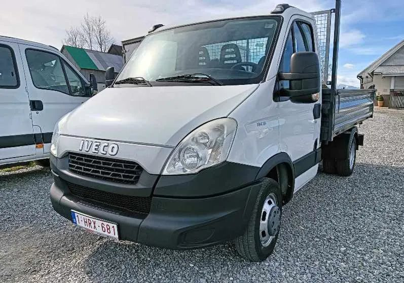 Iveco 35C13, 35C12, 35C14, 35C15 - Kipper Transporter: das Bild 2 Iveco 35C13, 35C12, 35C14, 35C15 - Kipper Transporter: das Bild 2