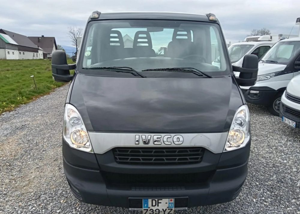 Iveco 35C13, 35C12, 35C15 - Fahrgestell LKW: das Bild 2 Iveco 35C13, 35C12, 35C15 - Fahrgestell LKW: das Bild 2