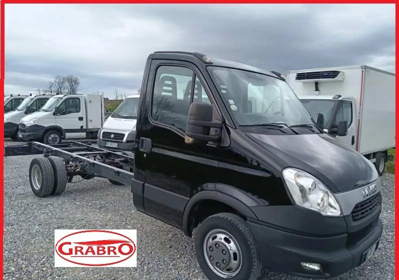 Iveco 35C13, 35C12, 35C15 - Fahrgestell LKW: das Bild 1 Iveco 35C13, 35C12, 35C15 - Fahrgestell LKW: das Bild 1