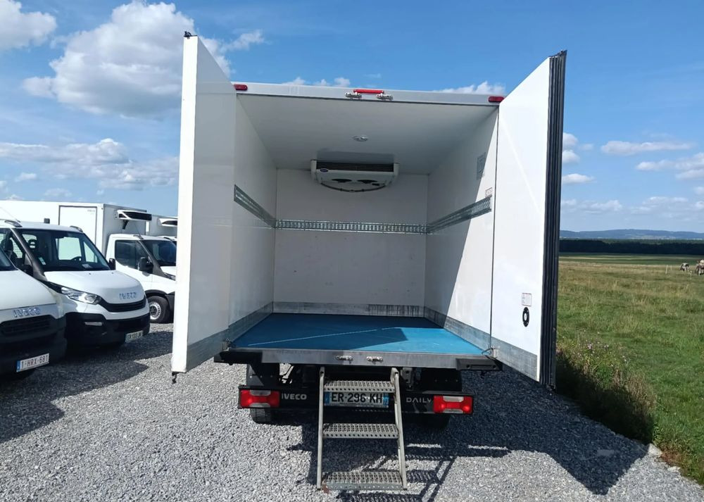 Iveco 35S16, 35S15, 35S14, 35S13, 35C13, 35C14 - Kühltransporter: das Bild 5 Iveco 35S16, 35S15, 35S14, 35S13, 35C13, 35C14 - Kühltransporter: das Bild 5