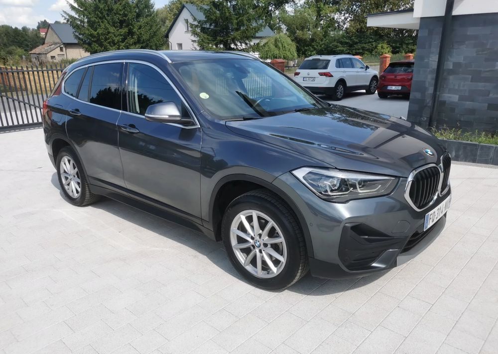 BMW X1 sDrive16d - Kombi: das Bild 2 BMW X1 sDrive16d - Kombi: das Bild 2