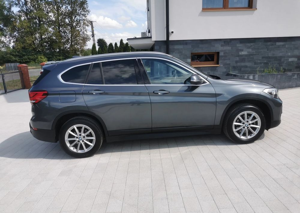 BMW X1 sDrive16d - Kombi: das Bild 3 BMW X1 sDrive16d - Kombi: das Bild 3