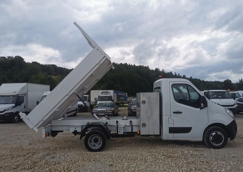 Renault Master Kiper wywrotka 2.3-145KM Hak Bliźniak klimatyzacja Kamera cofania - Kipper Transporter: das Bild 2 Renault Master Kiper wywrotka 2.3-145KM Hak Bliźniak klimatyzacja Kamera cofania - Kipper Transporter: das Bild 2