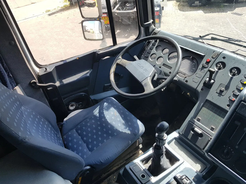 Pferdetransporter DAF 95.350 Paardenwagen met zitverblijf 7 paarden 7 horses: das Bild 12