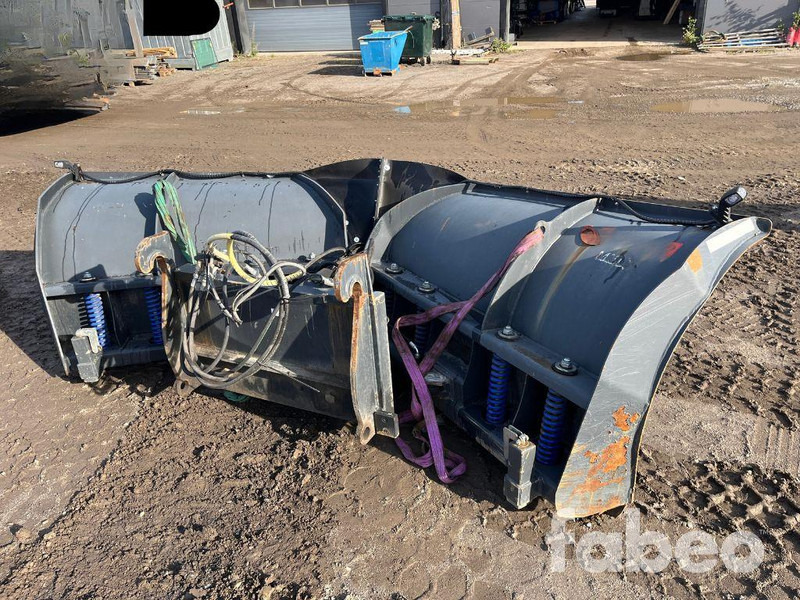 Mito 370 - Schneeräumfahrzeug: das Bild 1 Mito 370 - Schneeräumfahrzeug: das Bild 1