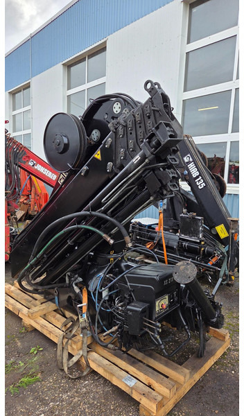 Hiab 211 EP-5 Hipro - Ladekran für LKW: das Bild 1 Hiab 211 EP-5 Hipro - Ladekran für LKW: das Bild 1