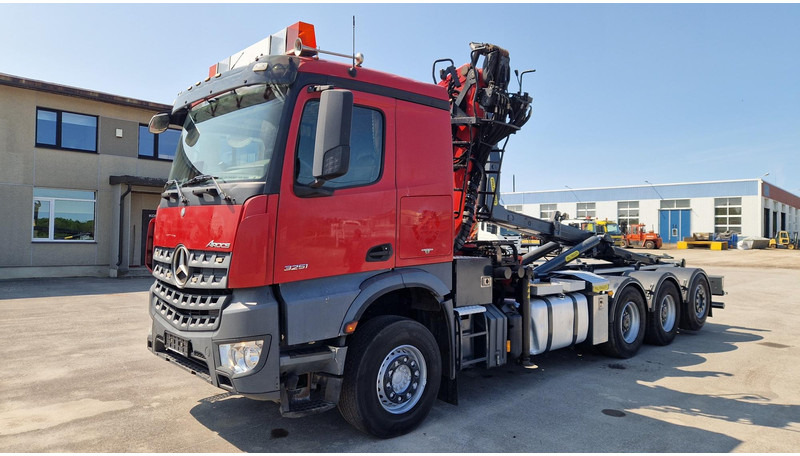 Mercedes-Benz Arocs 3251 8X4*4 Epsilon S260Z96 - Abrollkipper, Autokran: das Bild 5 Mercedes-Benz Arocs 3251 8X4*4 Epsilon S260Z96 - Abrollkipper, Autokran: das Bild 5