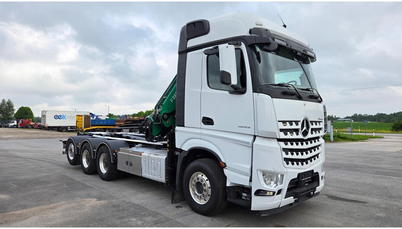Mercedes-Benz Arocs 3253 8X4*4 Fassi F295 - Abrollkipper, Autokran: das Bild 4 Mercedes-Benz Arocs 3253 8X4*4 Fassi F295 - Abrollkipper, Autokran: das Bild 4