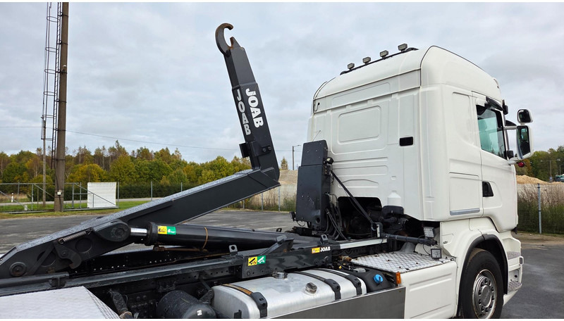 Abrollkipper Scania R520 6X4: das Bild 8