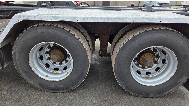 Abrollkipper Scania R520 6X4: das Bild 20
