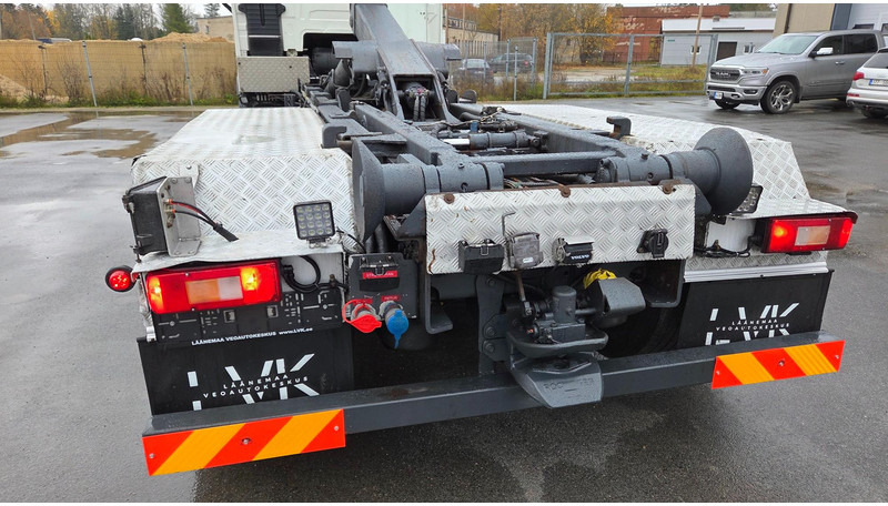 Volvo FH500 6X2 - Abrollkipper: das Bild 5 Volvo FH500 6X2 - Abrollkipper: das Bild 5