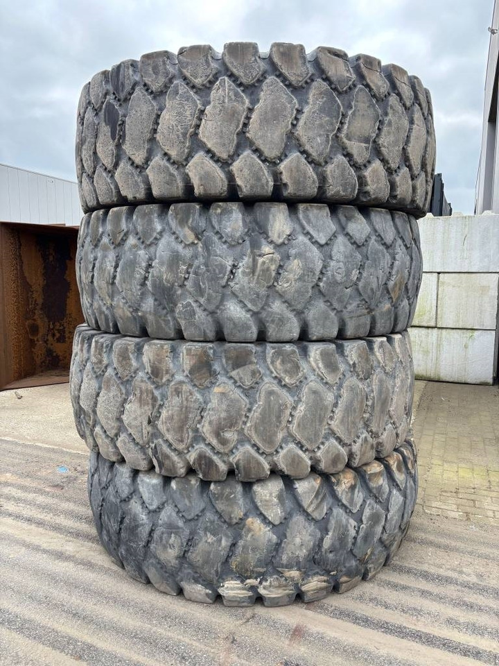 Bridgestone 24.00R35 (4pcs) - Reifen für Baumaschine: das Bild 1 Bridgestone 24.00R35 (4pcs) - Reifen für Baumaschine: das Bild 1