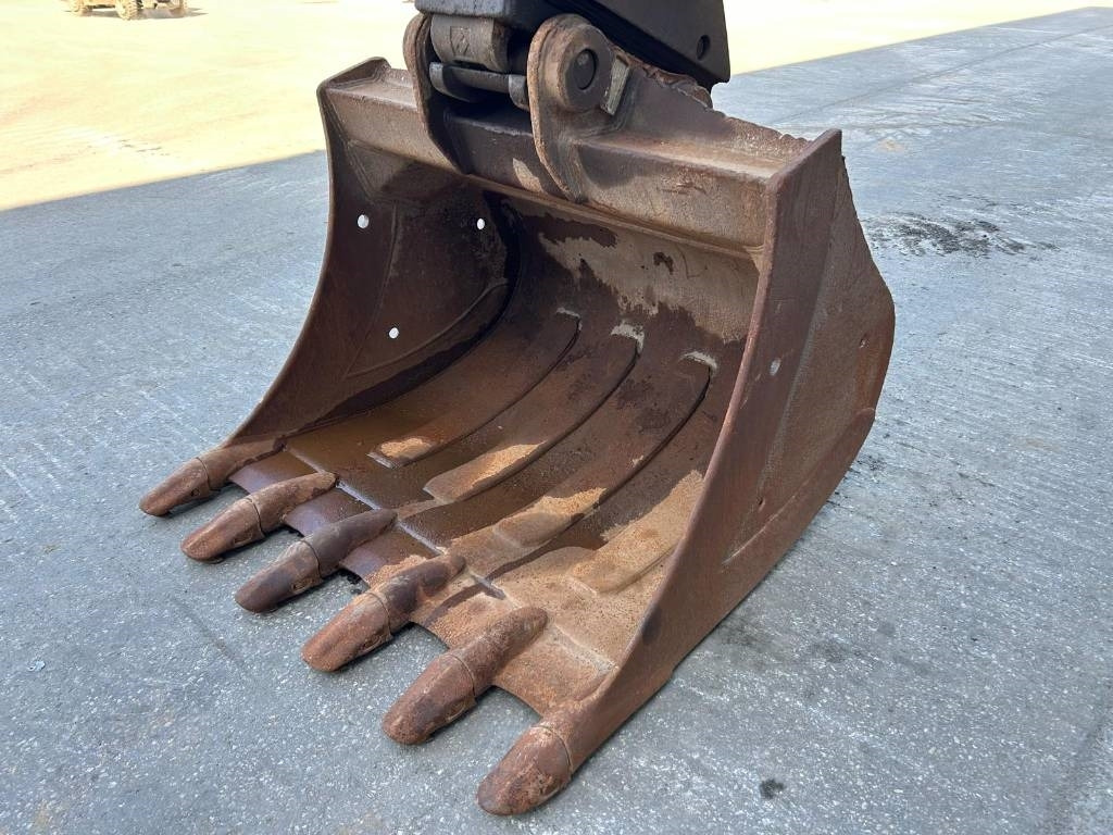 Kettenbagger CAT 325 FL CR: das Bild 9