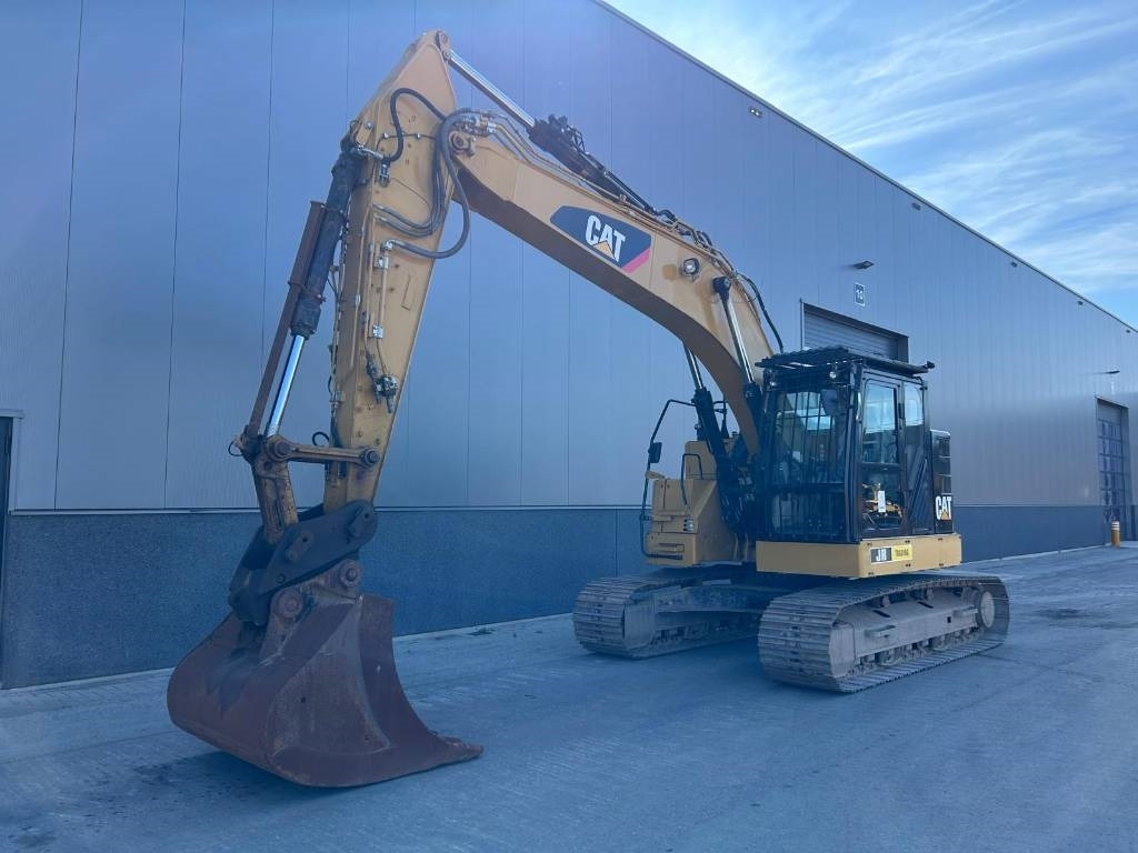 CAT 325 FL CR - Kettenbagger: das Bild 2 CAT 325 FL CR - Kettenbagger: das Bild 2